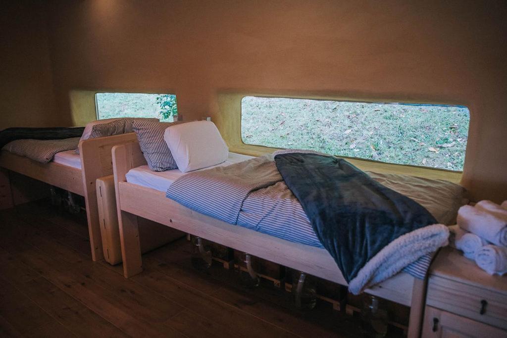 شقة Sleeping With Bees - Tourist Farm Muha غروسوبلي المظهر الخارجي الصورة